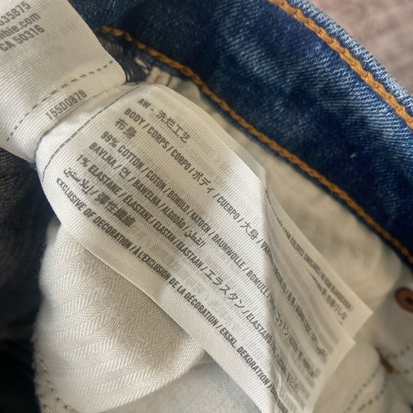 Abercrombie & Fitch The Mom HIgh Rise Distressed Jean Size 8 - Picture 9 of 9